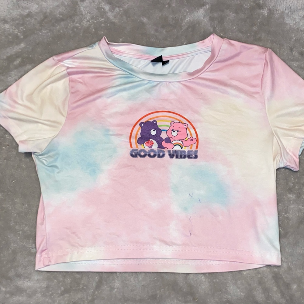Women’s crop top… Size: L